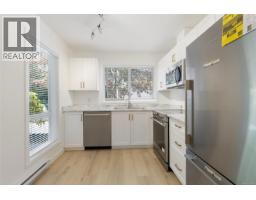 103 689 Bay St, Victoria, BC V8T2H1 Photo 13