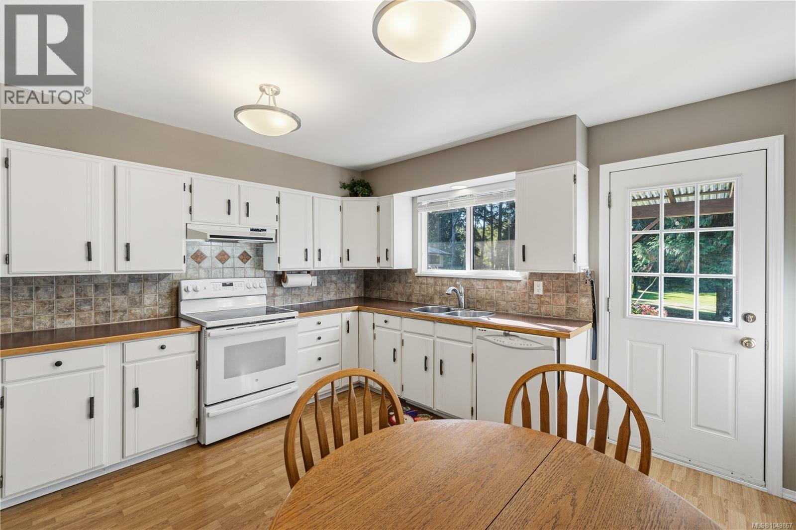 1164 Dobler Rd - 3