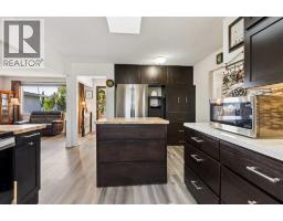 5635 Travis Crescent Ne, Calgary, AB T2K3W1 Photo 12