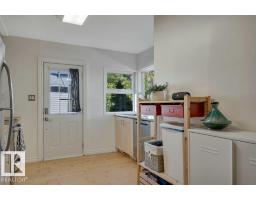 12130 123 St Nw, Edmonton, AB T5L0H3 Photo 12