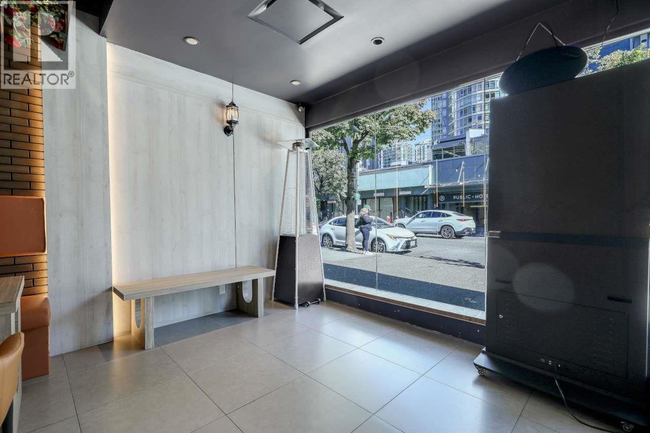 Photo of 1232 ROBSON STREET 9