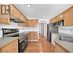 Bedroom - 193 Covewood Green Ne, Calgary, AB T3K5G6 Photo 10