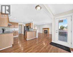4pc Bathroom - 193 Covewood Green Ne, Calgary, AB T3K5G6 Photo 8