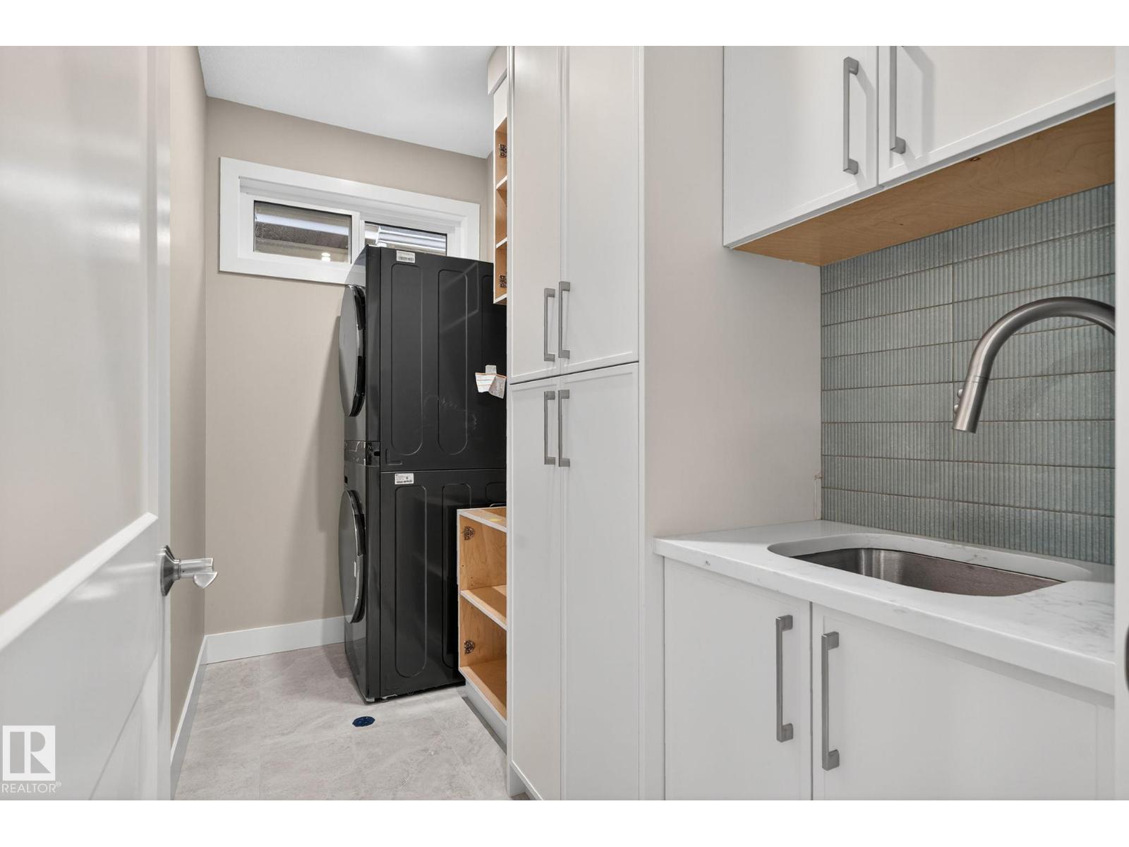 9736 73 AV NW - Image 40