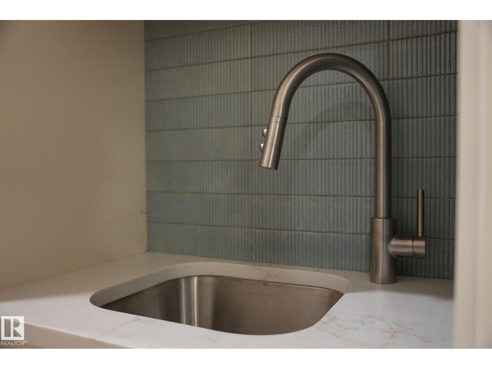 9736 73 AV NW - Image 26