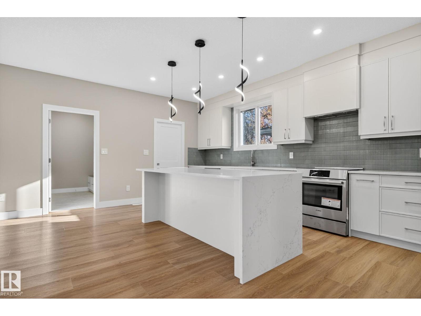 9736 73 Avenue NW, Ritchie — new house, photo 10
