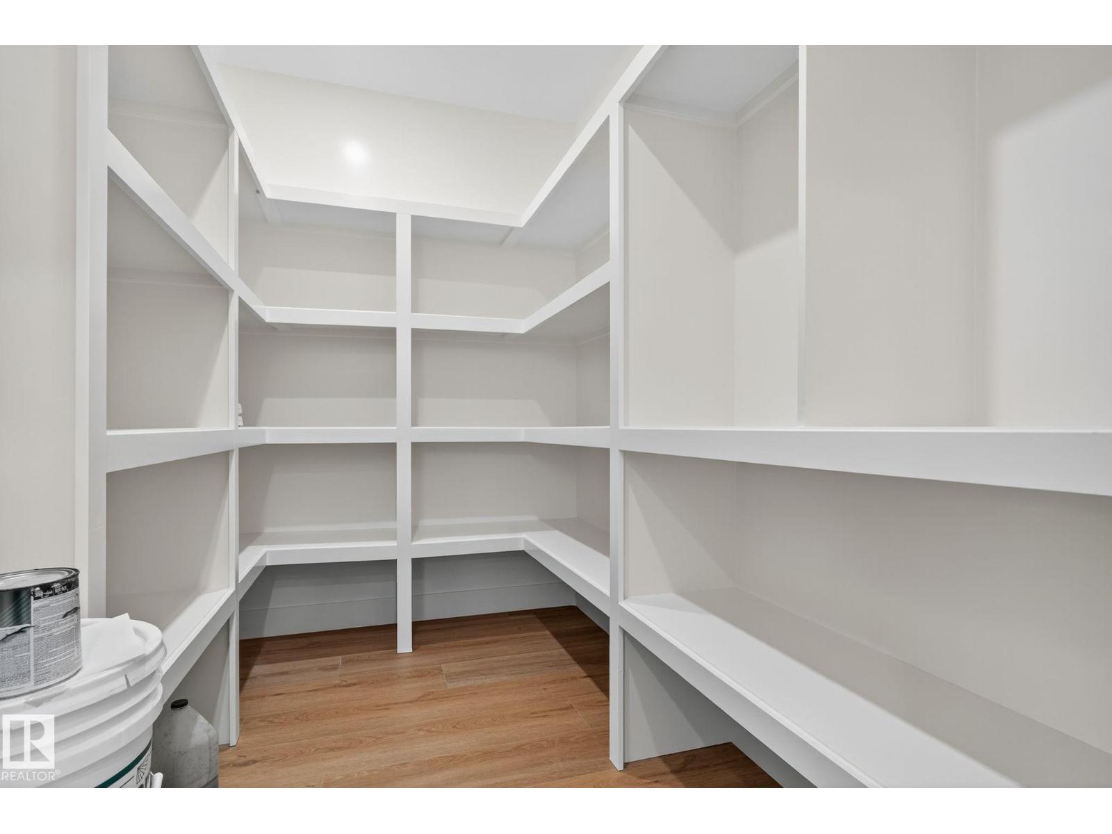 9736 73 AV NW - Image 24