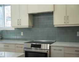 9736 73 Av Nw, Edmonton, AB T6E1B4 Photo 11