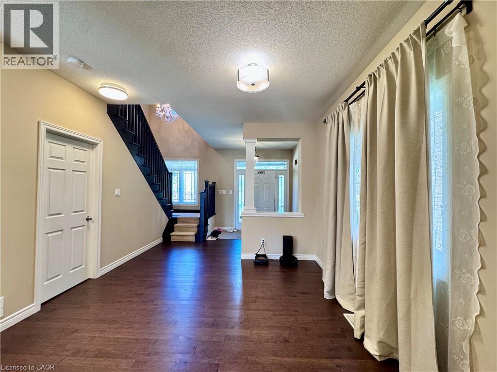 503 WALKING FERN Court, Waterloo — photo 9