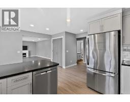 2110 15 Avenue S - photo 10