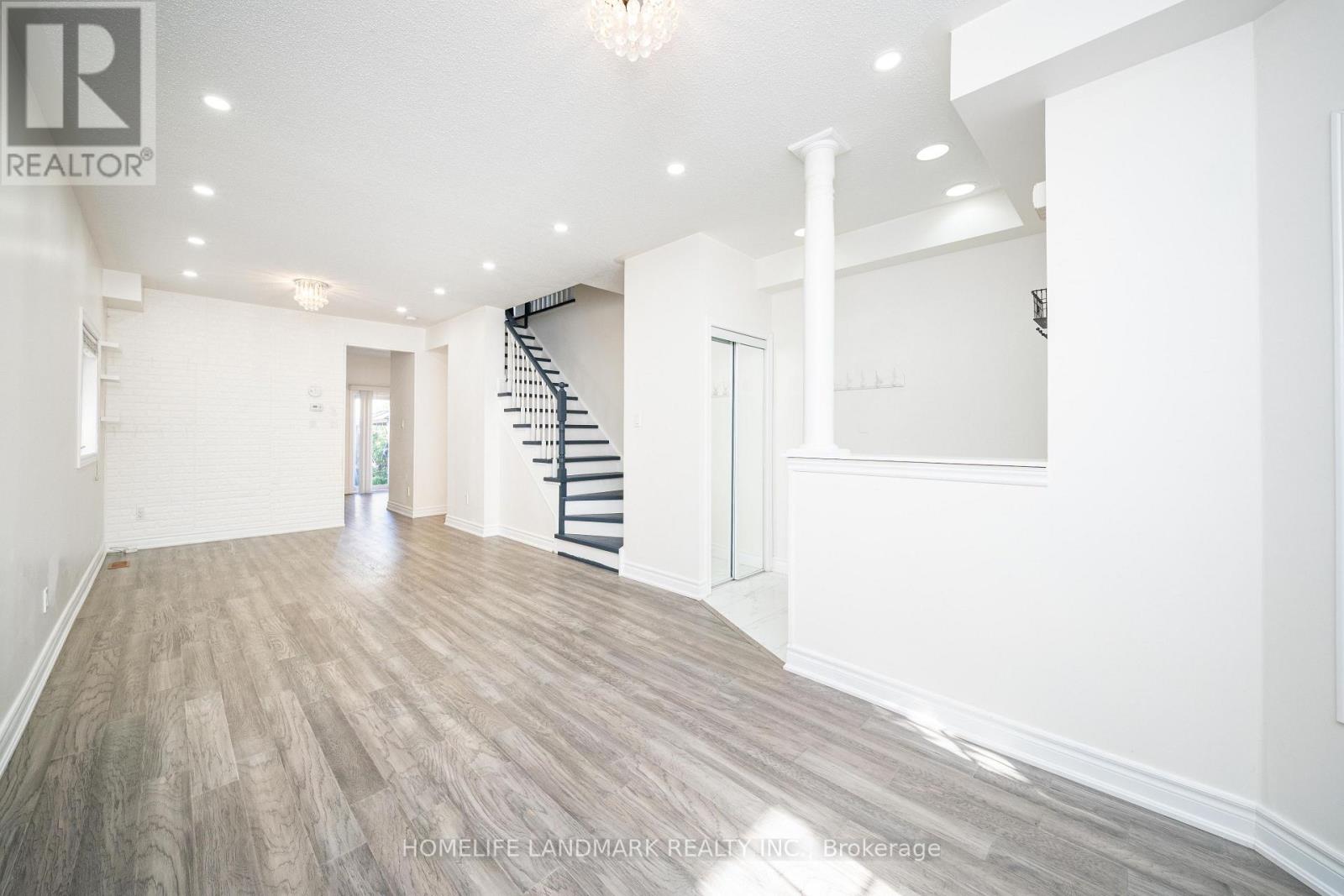 33 TITAN DRIVE, Hamilton (Stoney Creek) — photo 8