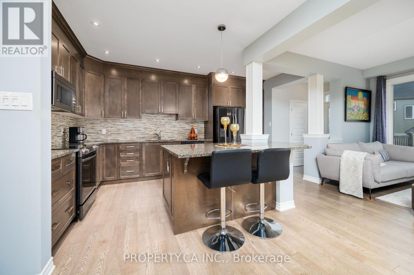 125 SWEETVALLEY DRIVE - 11