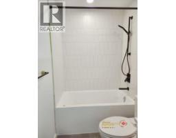 667 422 E 3rd Street, North Vancouver, BC V7L0K1 Photo 12