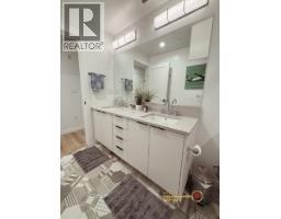 6 237 Ridgeway Avenue, North Vancouver, BC V7L0H6 Photo 13