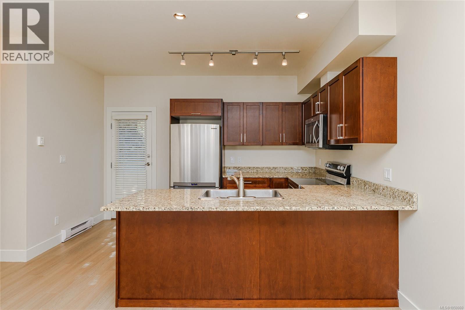 2105 Greenhill Rise - 9