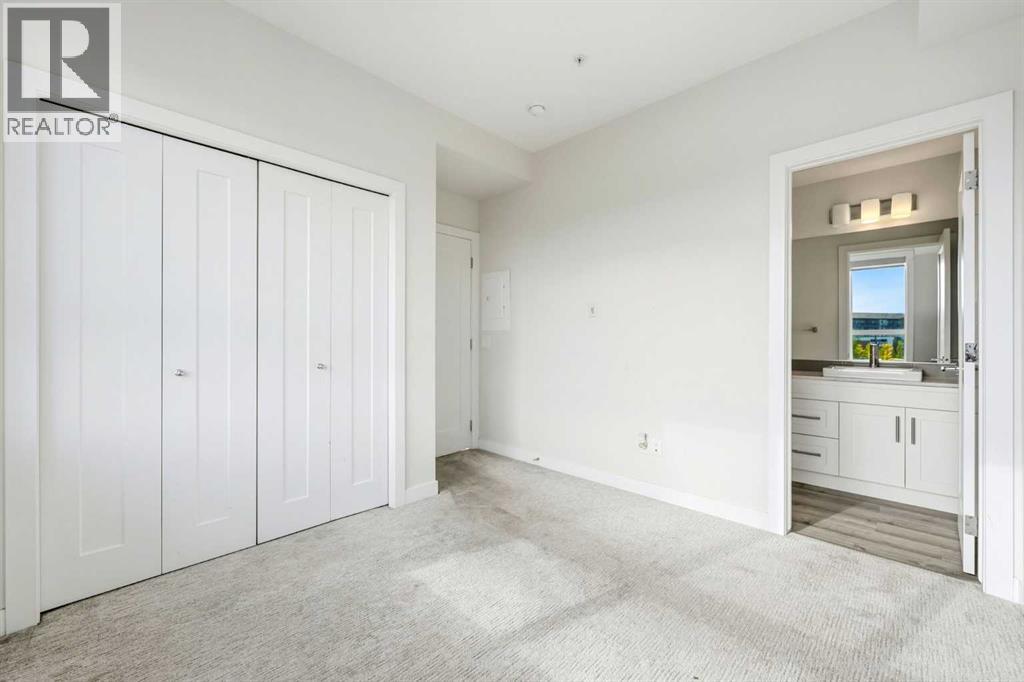 202, 30 Walgrove Walk SE - photo 13