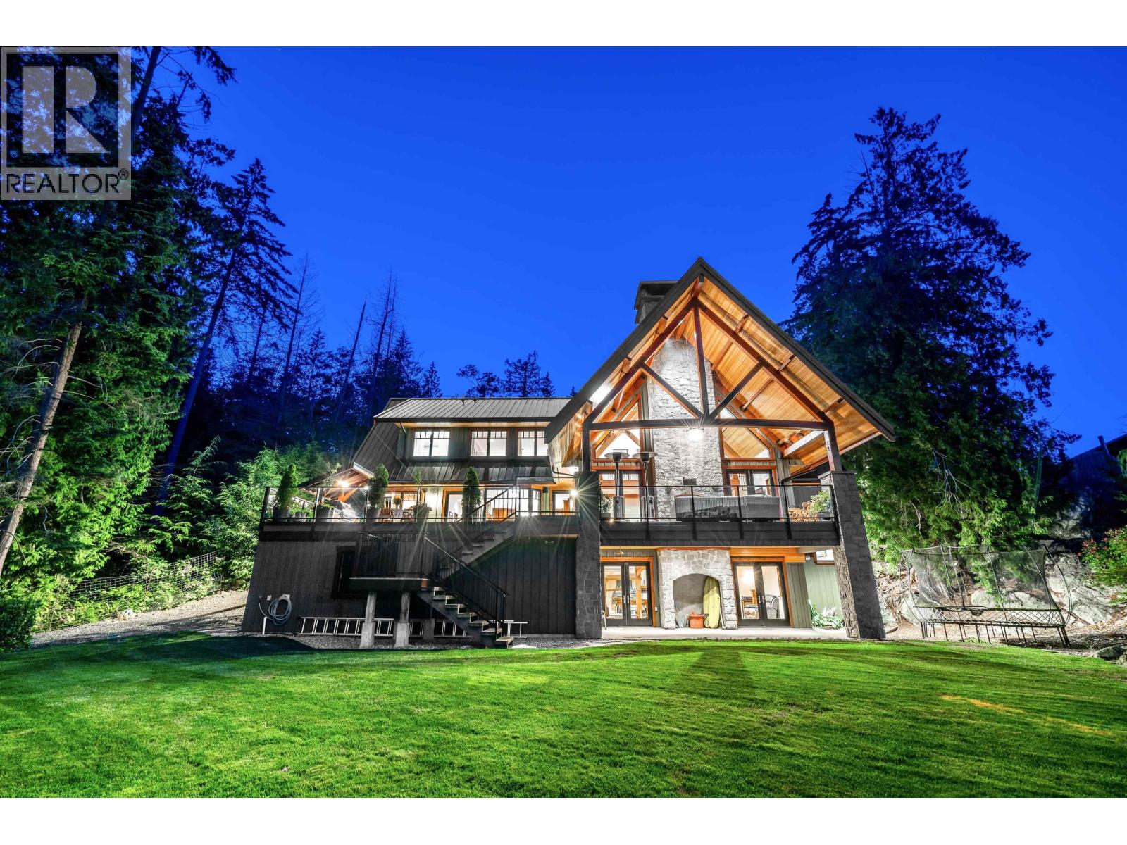 Photo of 949 ARBUTUS BAY LANE 34