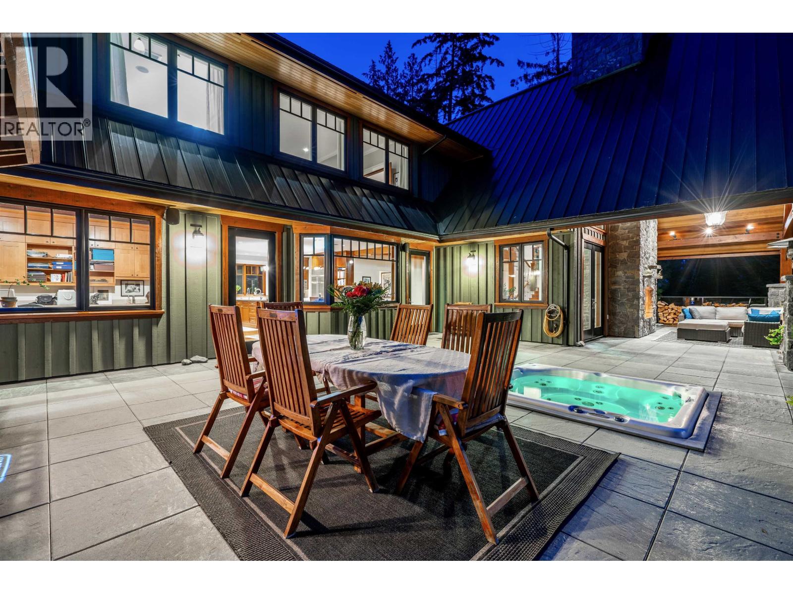 Photo of 949 ARBUTUS BAY LANE 35