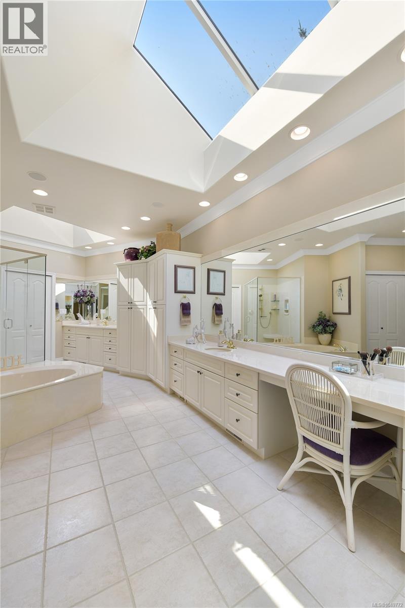 4532 Gordon Point Dr - 42