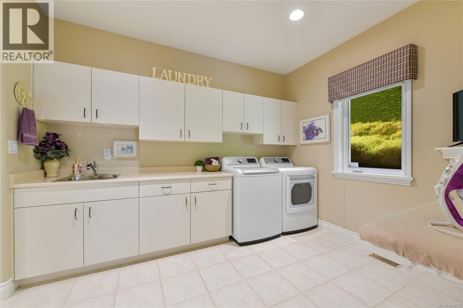 4532 Gordon Point Dr - 52