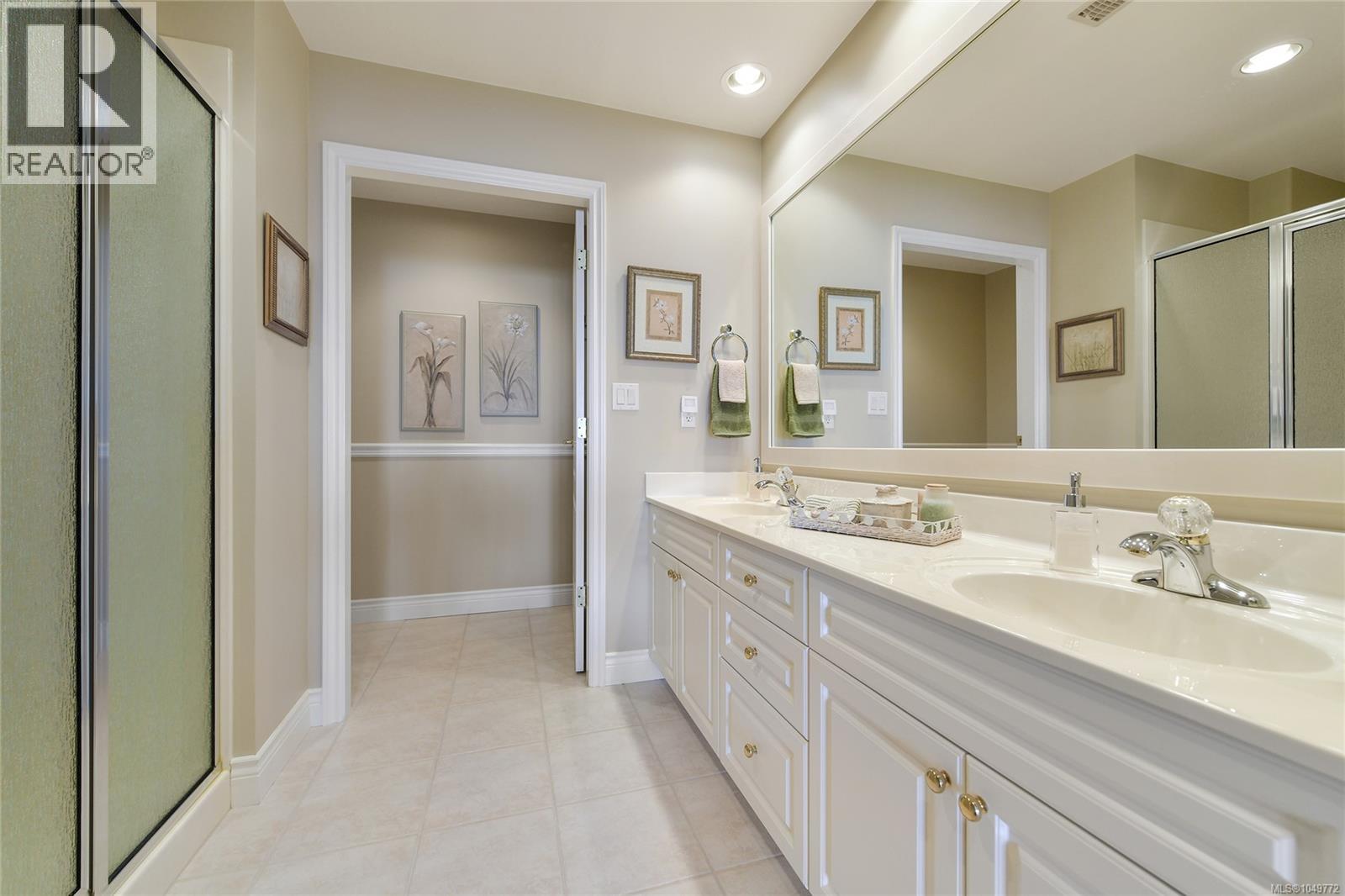 4532 Gordon Point Dr - 69