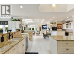 4532 Gordon Point Dr, Saanich, BC V8N6L2 Photo 34
