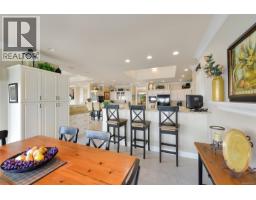 4532 Gordon Point Dr, Saanich, BC V8N6L2 Photo 35