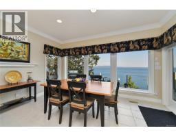 4532 Gordon Point Dr, Saanich, BC V8N6L2 Photo 36