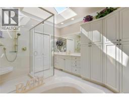 4532 Gordon Point Dr, Saanich, BC V8N6L2 Photo 45