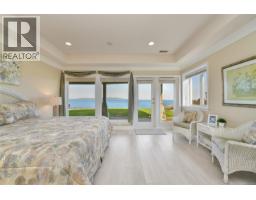 4532 Gordon Point Dr, Saanich, BC V8N6L2 Photo 66