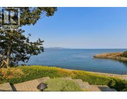 4532 Gordon Point Dr, Saanich, BC V8N6L2 Photo 80
