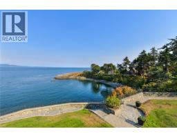 4532 Gordon Point Dr, Saanich, BC V8N6L2 Photo 83