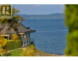 4532 Gordon Point Dr, Saanich, BC V8N6L2 Photo 85