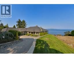 4532 Gordon Point Dr, Saanich, BC V8N6L2 Photo 86