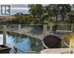 4532 Gordon Point Dr, Saanich, BC V8N6L2 Photo 94