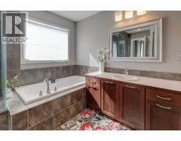 136 Chaparral Valley Terrace Se, Calgary, AB T2X0L9 Photo 17