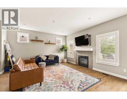 Bedroom - 124 25 Avenue Ne, Calgary, AB T2E1X8 Photo 12