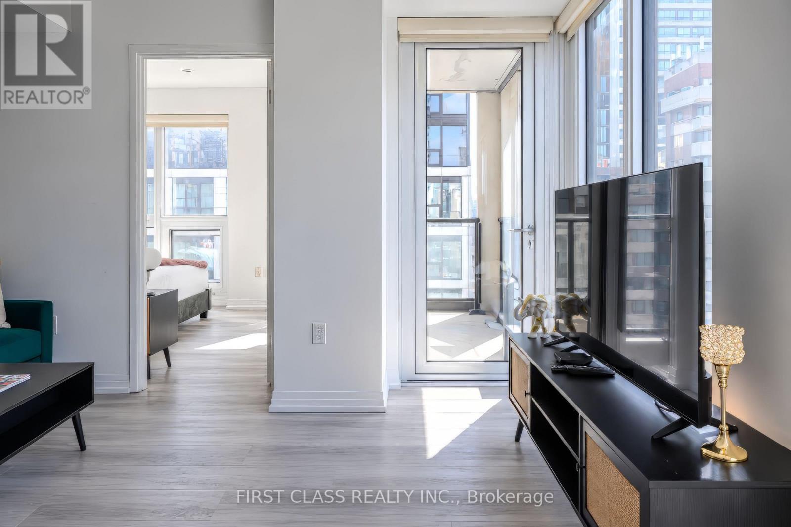 #826 251 JARVIS STREET - Image 8