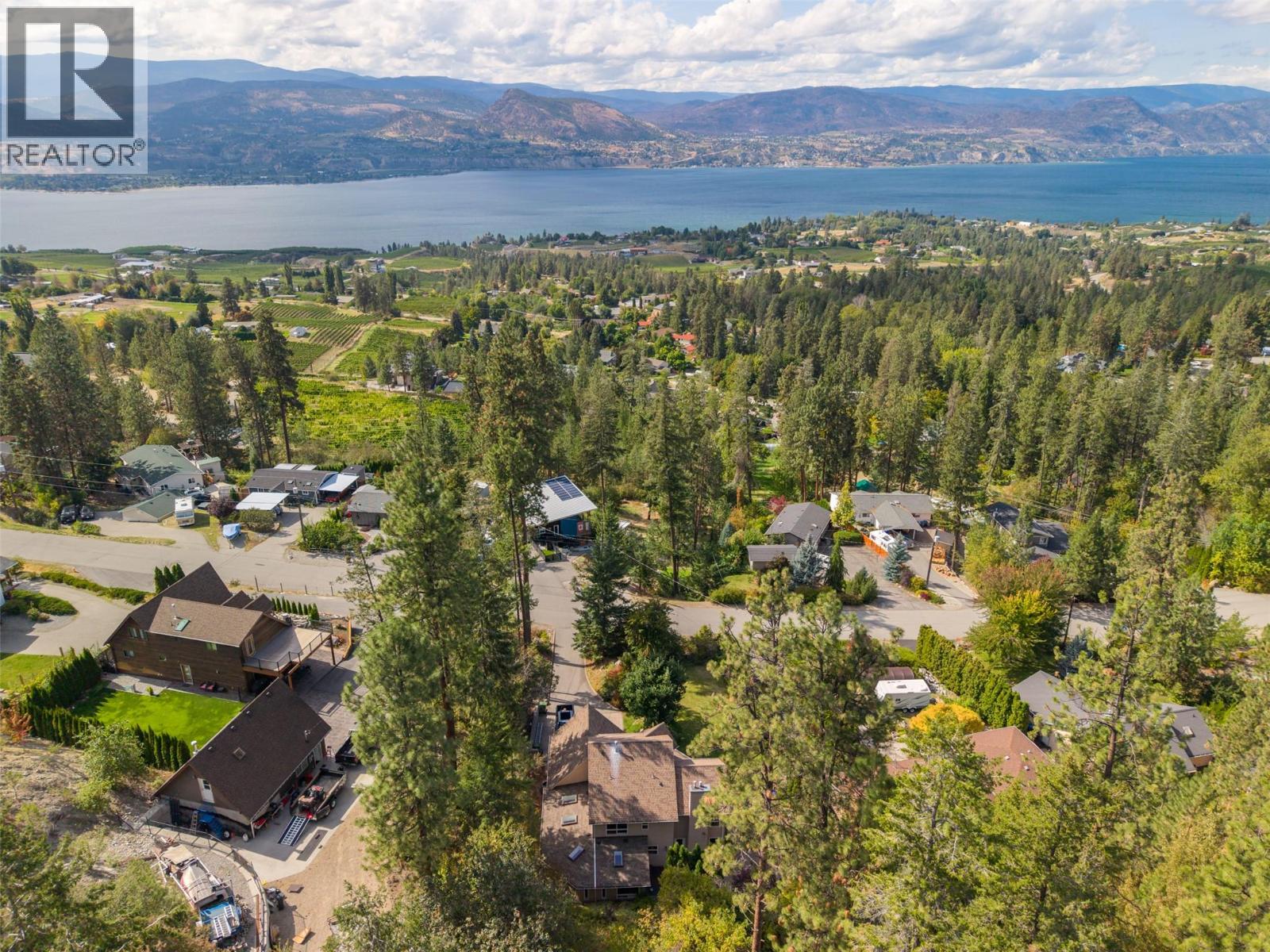 3281 Juniper Drive, Naramata