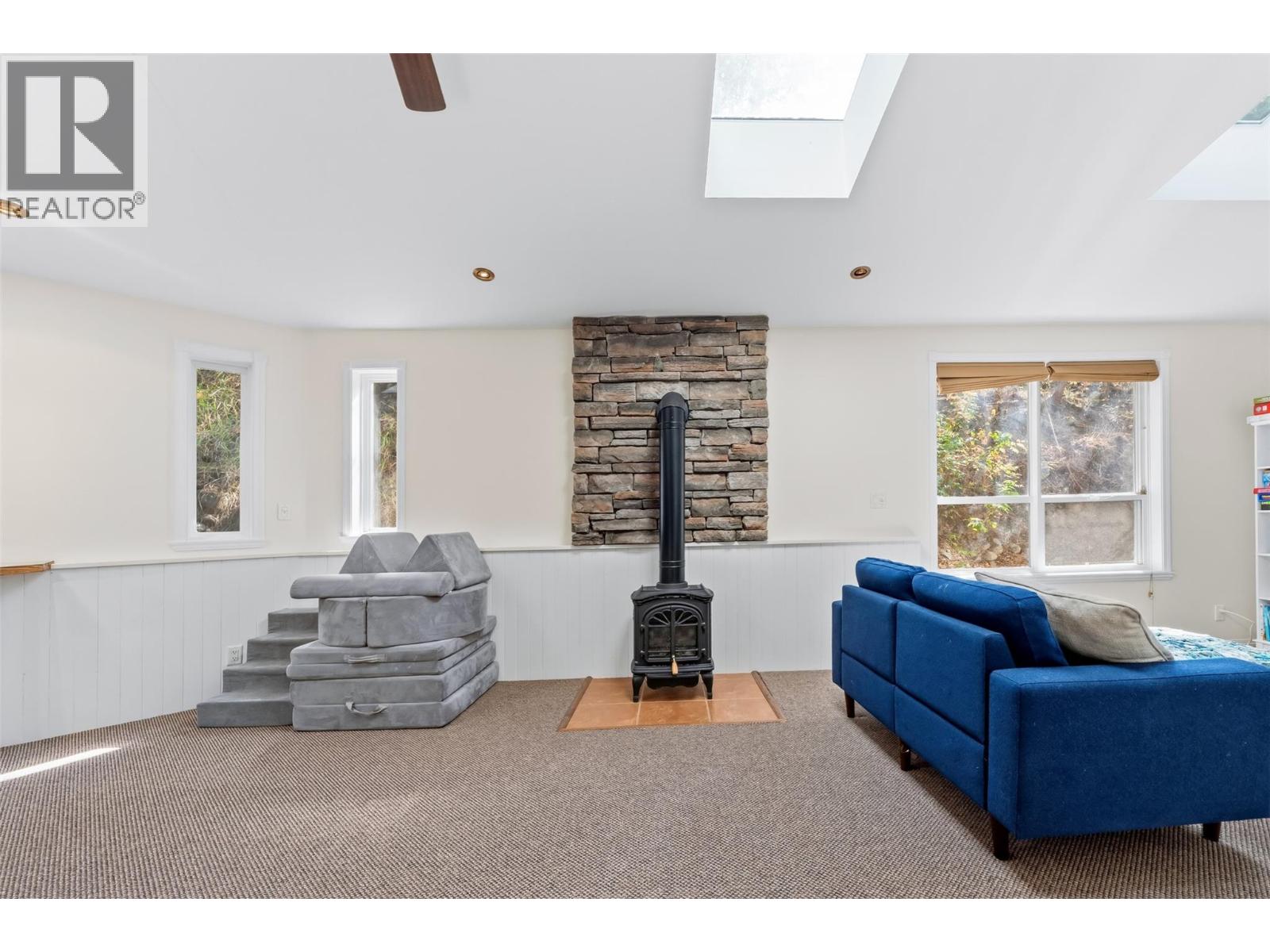 3281 Juniper Drive, Naramata