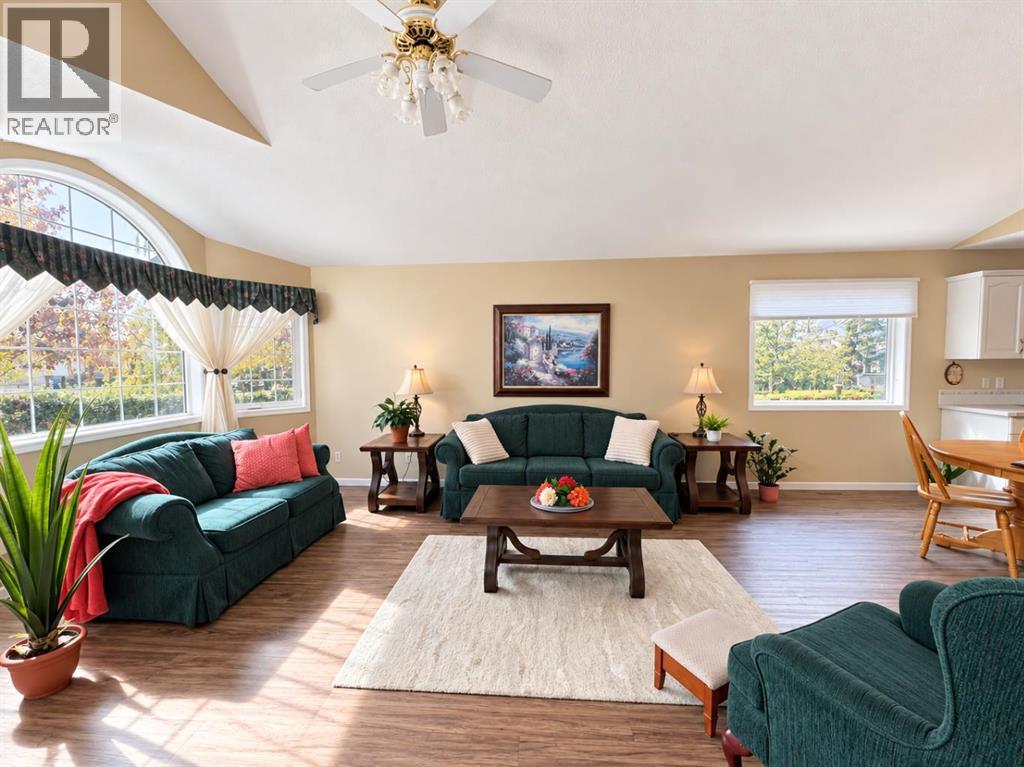 Listing photo – 5842 65 Avenue, Rocky Mountain House