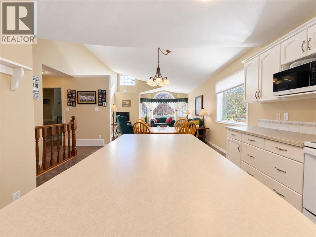Listing photo – 5842 65 Avenue, Rocky Mountain House