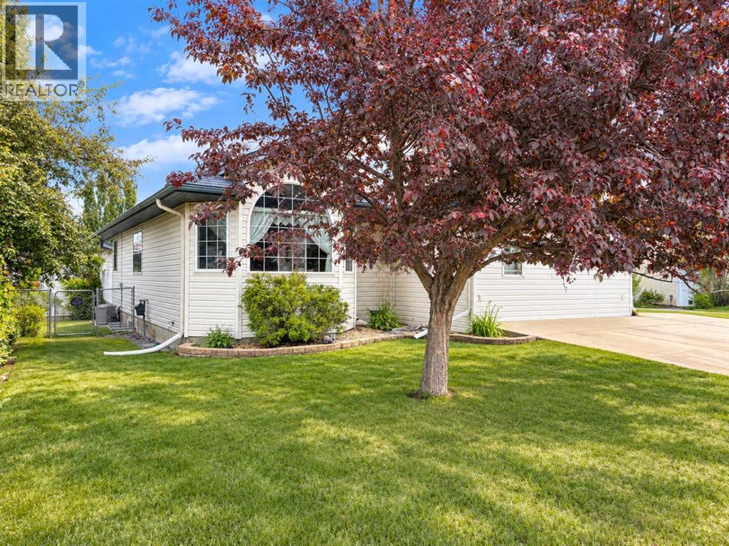 Listing photo – 5842 65 Avenue, Rocky Mountain House