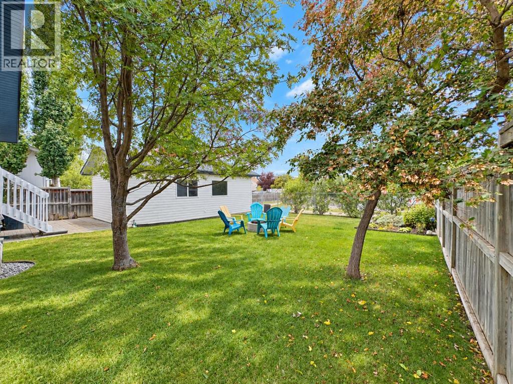Listing photo – 5842 65 Avenue, Rocky Mountain House