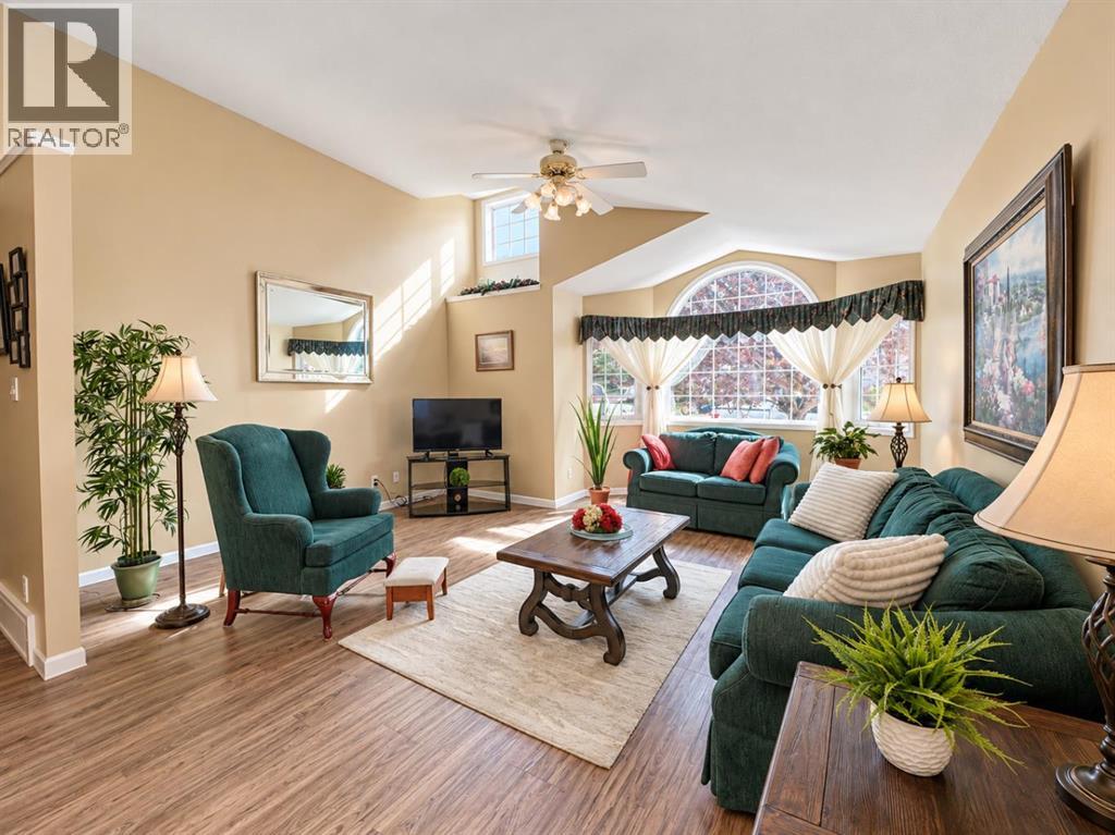 Listing photo – 5842 65 Avenue, Rocky Mountain House