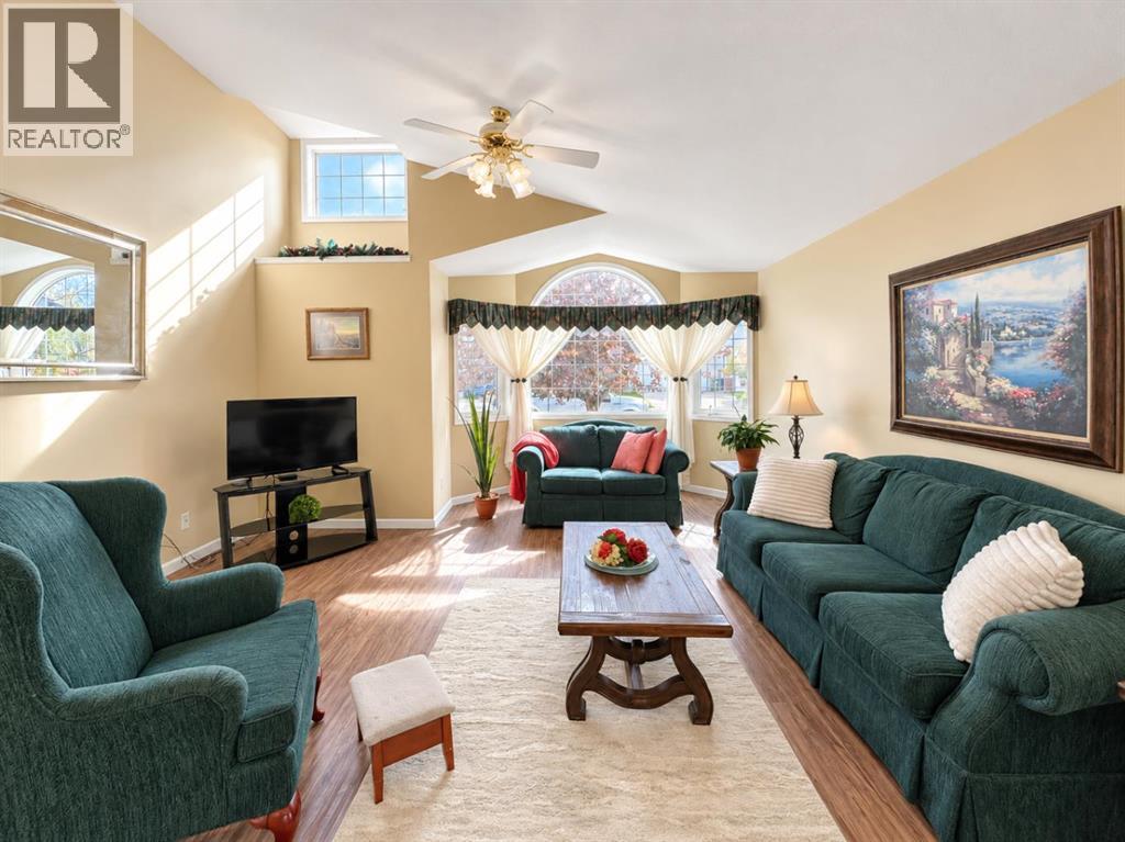 Listing photo – 5842 65 Avenue, Rocky Mountain House