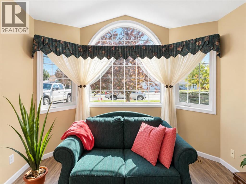 Listing photo – 5842 65 Avenue, Rocky Mountain House