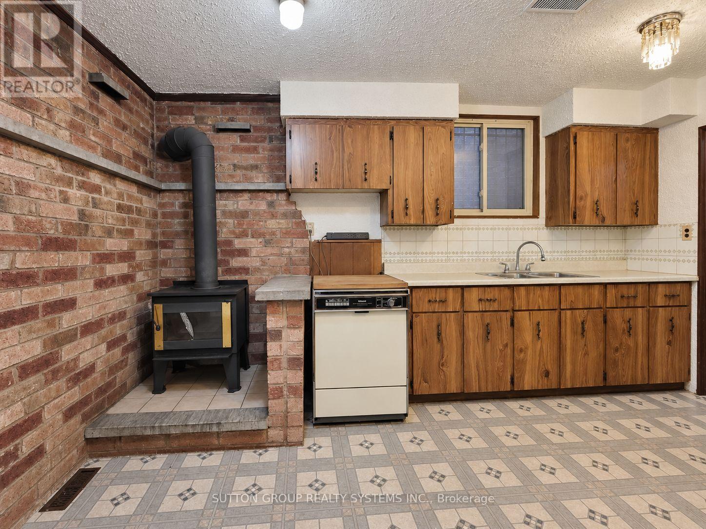 142 ENNERDALE ROAD - 16