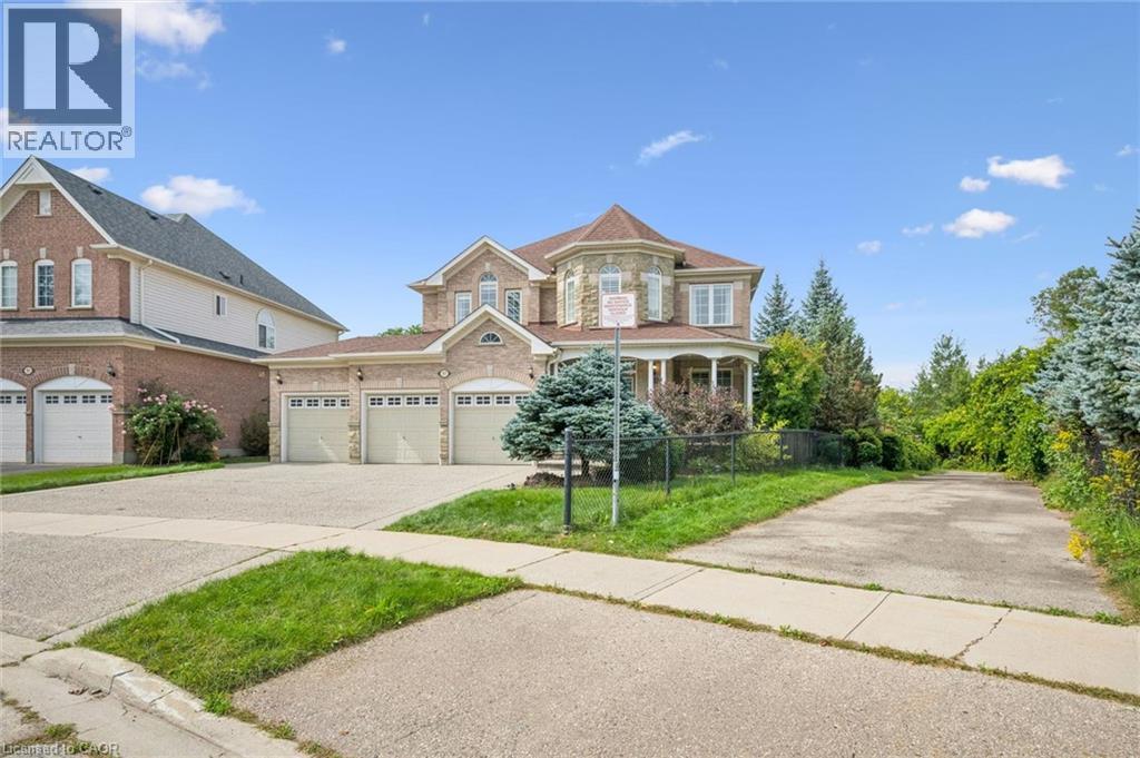 517 TOPPER WOODS Crescent — photo 3