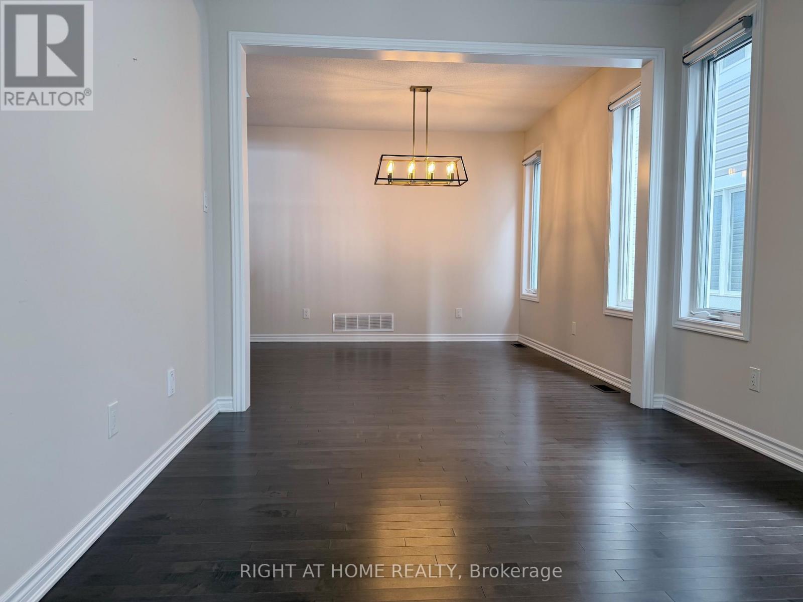 617 SILVER SPRUCE WAY, Ottawa — photo 3